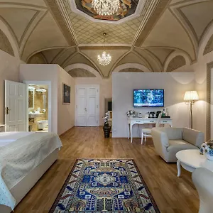 4* Hotel Residencia U Malvaze